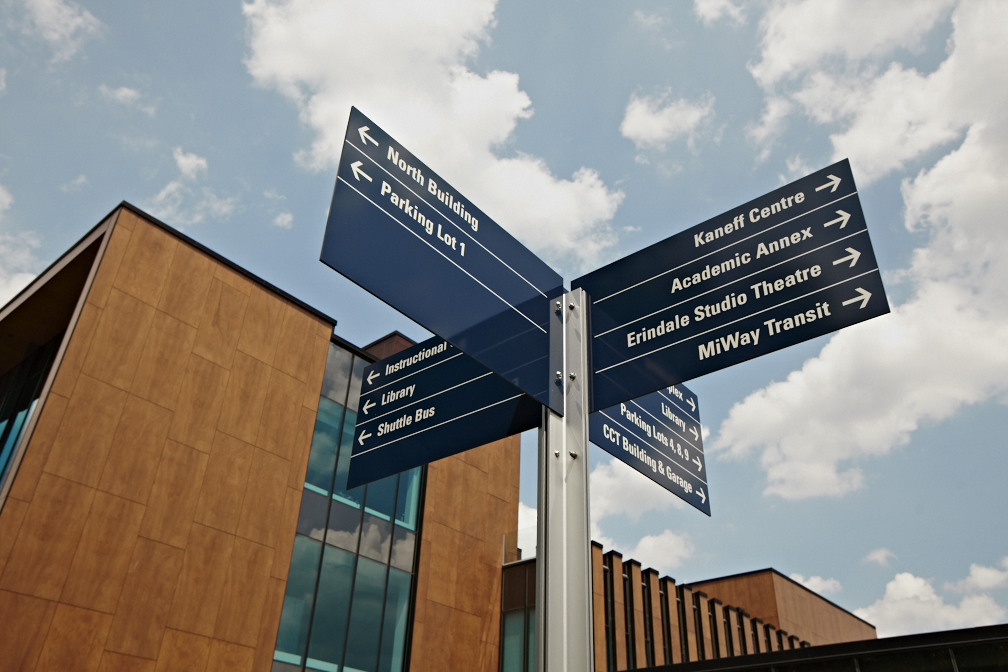 UTM directional sign